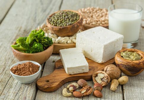 ایک پروٹین غذا پر کھانے کی اجازت دی